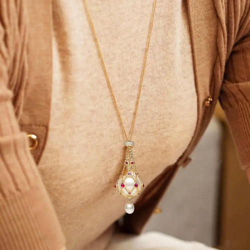 Victoria Necklace  24k Gold Plated™