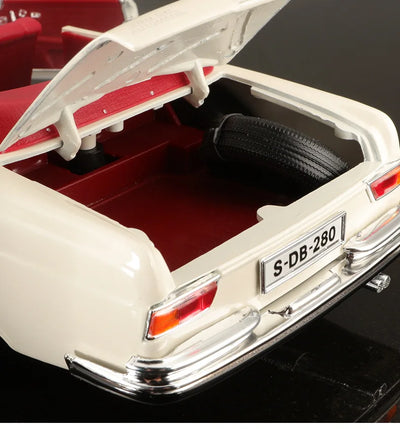 RetroRide - 1967 Mercedes Benz 280SE Diecast™