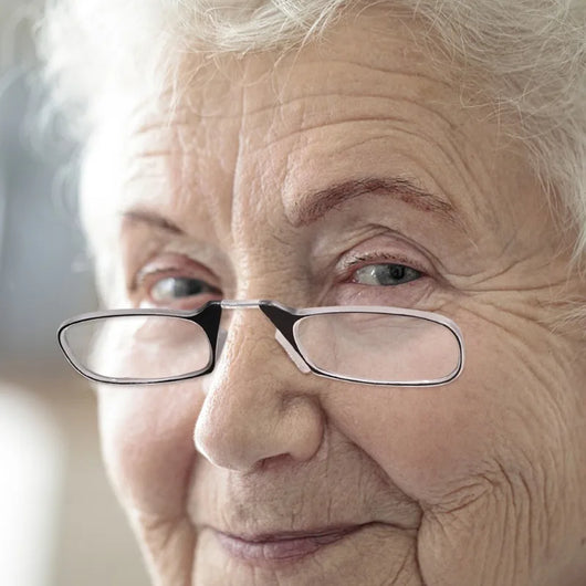 FoldFocus - Mini Nose-Clip Reading Glasses™
